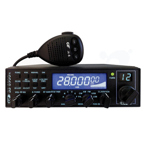 CRT SS6900 V8 10-meter transceiver met modern design, verlicht display en bedienbare knoppen