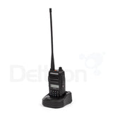 Dynascan AB-650 VHF transceiver in laadstation