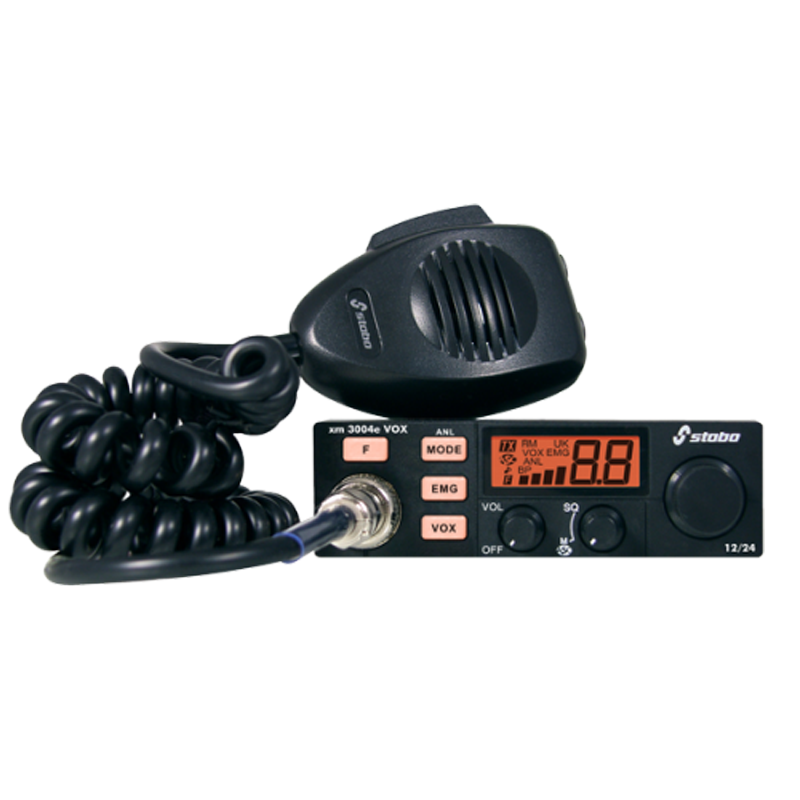 Stabo XM-3004e VOX mobiele 27MHz transceiver met duidelijk display en knoppen met een microfoon bovenop