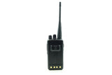 Wouxun KG-819 PMR446 et 16 kanalen en Kenwood frequenties, achterzijde met riemclip en antenne